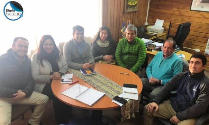 Cámara de Turismo de Futrono se reunió con alcalde Lavado y seremi de Economía 