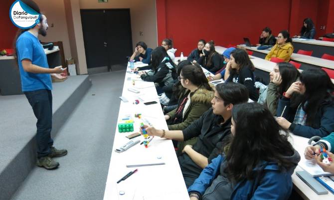 Comunidad InGenio trabajó con 130 estudiantes de educación media de Los Ríos