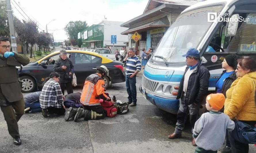 Mujer fue atropellada por bus intercomunal en Río Bueno
