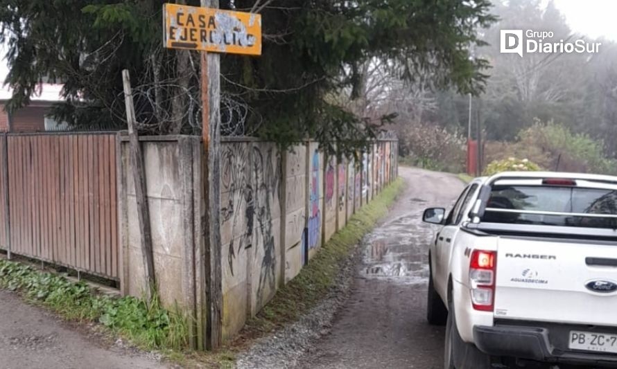 Corte de emergencia afecta a calle Los Castaños de Isla Teja