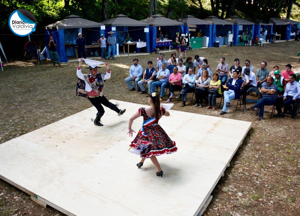 Último día del III festival turístico y Cultural Los Cisnes del Humedal en Locuche
