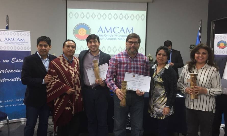 Paillaco marcó presencia en seminario para alcaldes y concejales mapuche de Chile