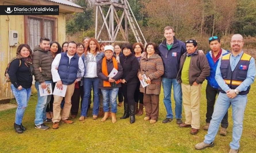 Vecinos de Los Guindos en Valdivia se prepararon para enfrentar incendios forestales o terremotos