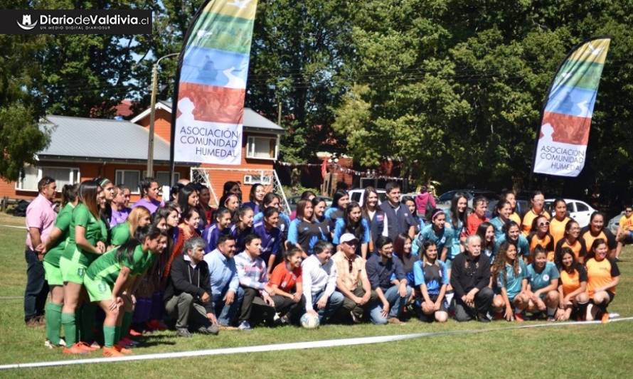 Seis equipos participaron en el primer minitorneo rural de fútbol femenino
