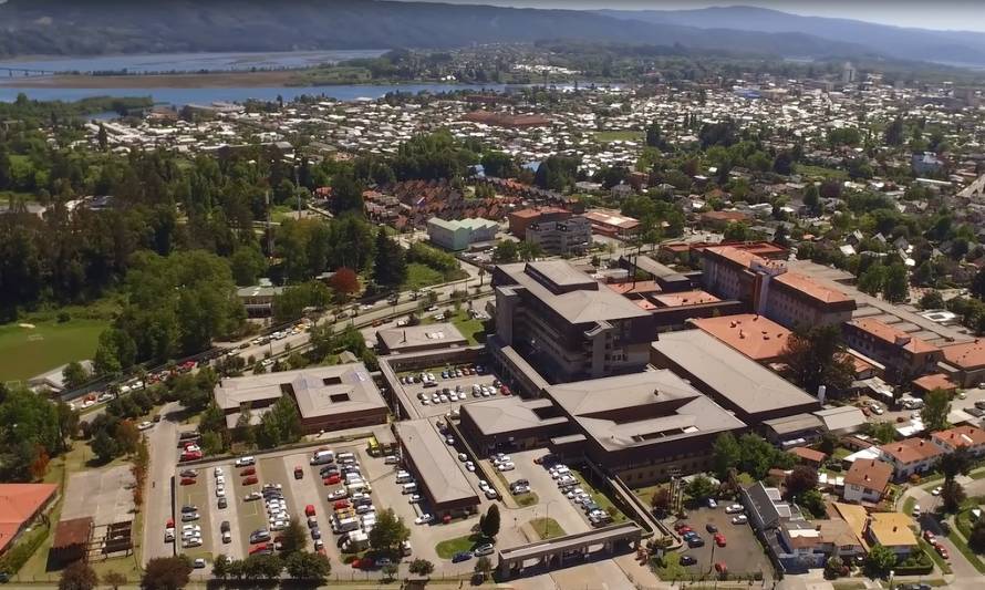Hospital de Valdivia suspende vacunación contra Covid por los días 23, 24 y 25