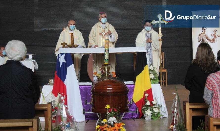 “Gracias a Dios por haber tenido al Padre Ivo entre nosotros”: Hoy fue el funeral del sacerdote de Valdivia