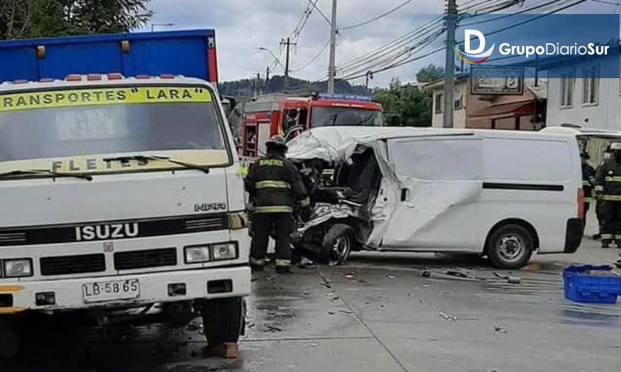 Accidente en Valdivia deja dos lesionados 
