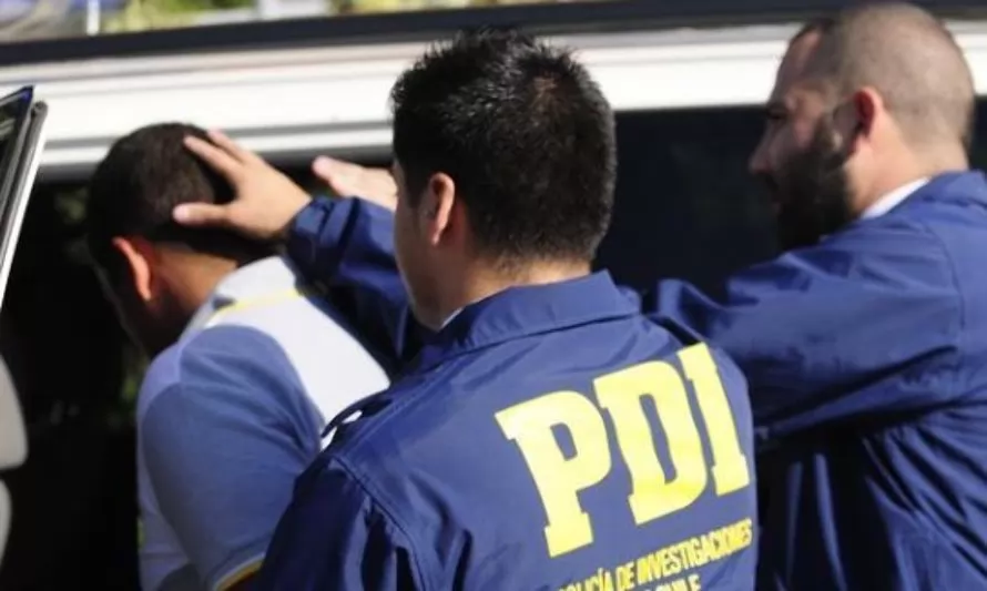 PDI Valdivia detuvo a tres personas por robo en lugar habitado y microtráfico