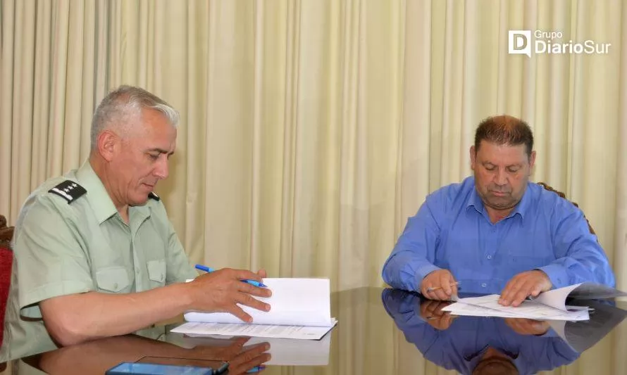 Gendarmería actualizó convenio con la Municipalidad de La Unión