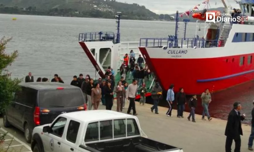 Barcaza Cullamó reemplazará a Leptepu por falla mecánica