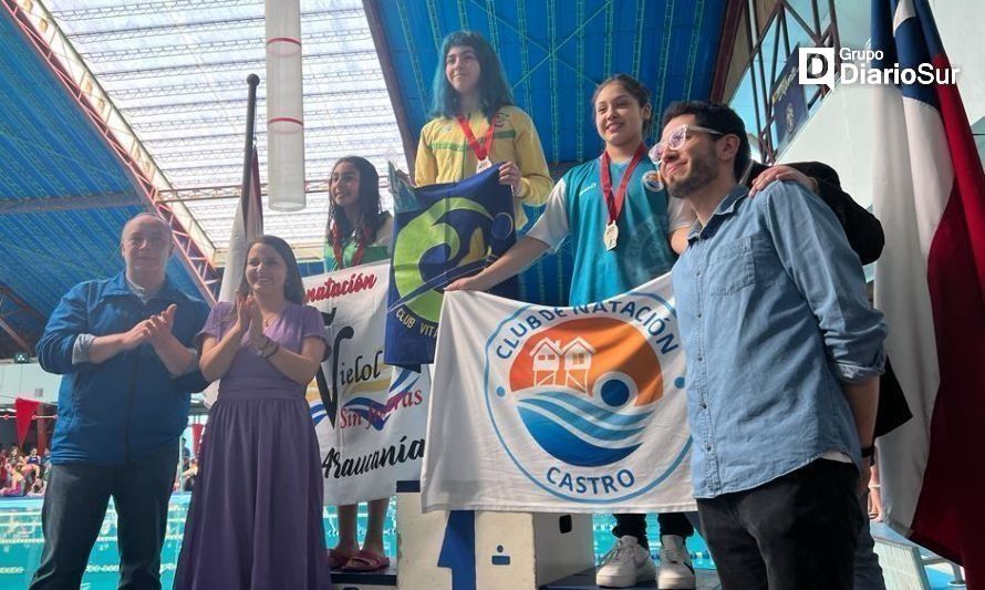 Asociación Natación Valdivia festejó su aniversario con importante campeonato