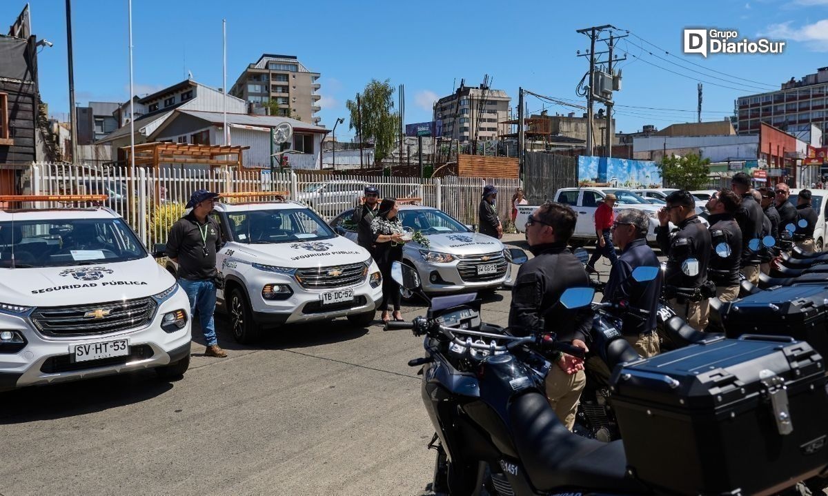 Inauguran nuevos vehículos para Seguridad Pública municipal en Valdivia 