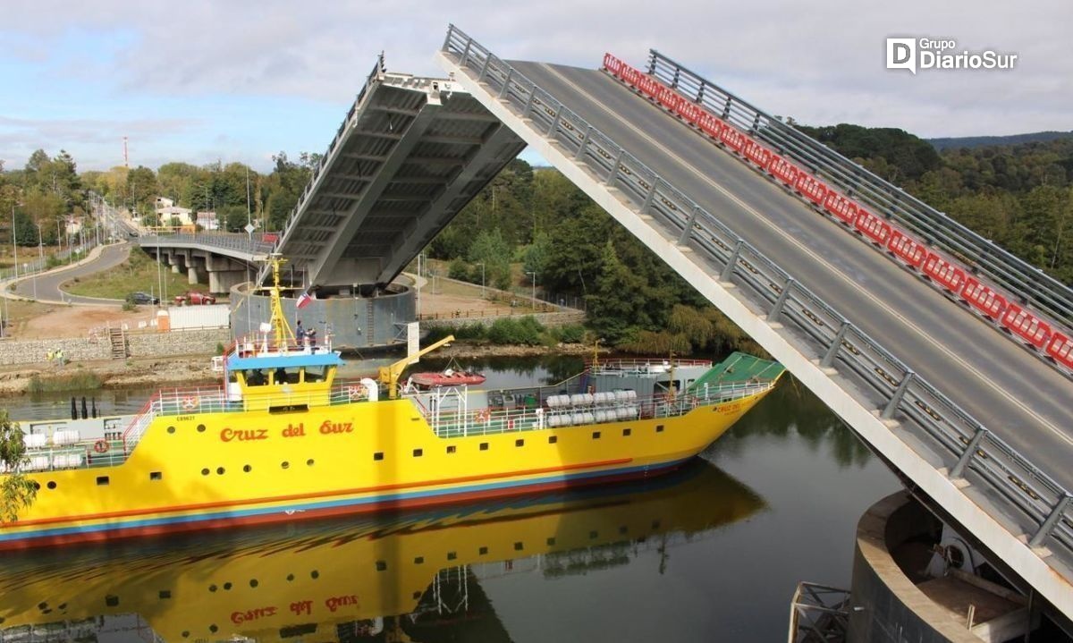 Este sábado nueva apertura puente Cau Cau para paso de embarcación y mantenciones periódicas